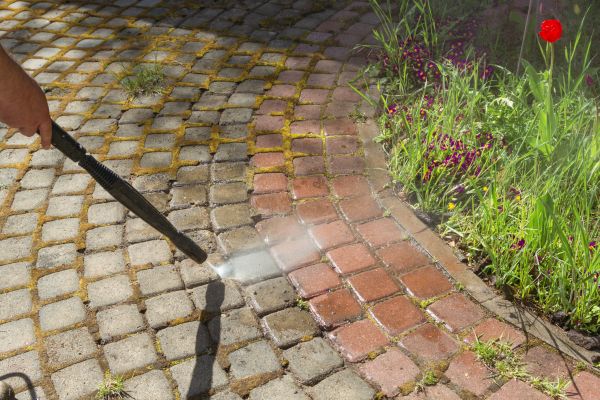 Cost of Walkway Cleaning Service in New Braunfels