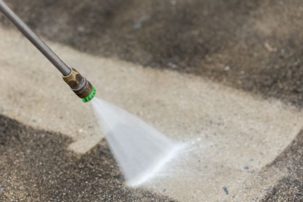 Cost of Garage Floor Power Washing in New Braunfels