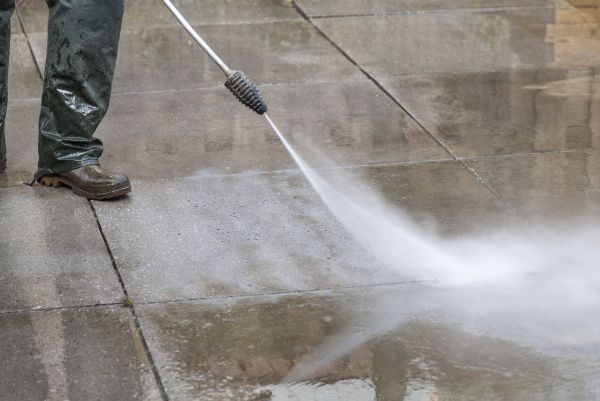 Cost of Walkway Power Washing in New Braunfels