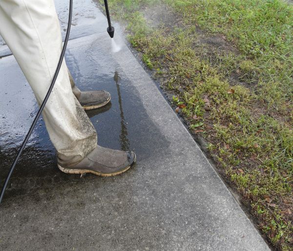 Cost of Concrete Slab Powerwashing in New Braunfels